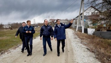 Павел Ливинский обсудил c потребителями села Хлебороб Краснодарского края реконструкцию местной сетевой инфраструктуры