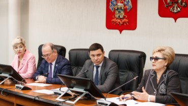 И стала площадь Главной городской!