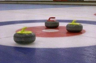 Россияне разгромили Великобританию в керлинге