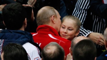 Владимир Путин лично поздравил фигуристов (видео)