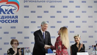 Материальные компенсации и новые законы: о чем рассказали многодетные матери на приеме у депутата Госдумы Владимира Евланова