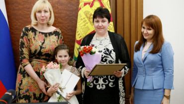 Анна Минькова провела заседание по регулированию социально-трудовых отношений