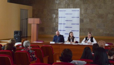 О финансовых рисках и особенностях планирования рассказали соцработникам