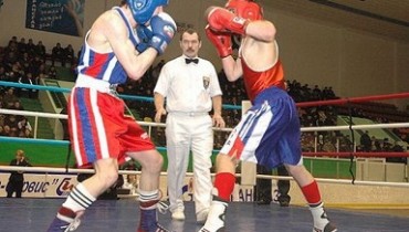 За победу бились боксеры