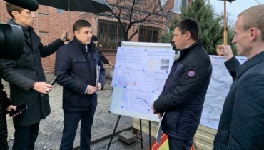Евгений Первышов отметил важность реконструкции участка коллектора на улицах Энгельса и Головатого