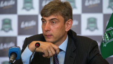 Владелец «Краснодара» объяснил решение расторгнуть контракт с Мамаевым