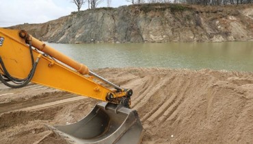 «Черные копатели» песчаных карьеров