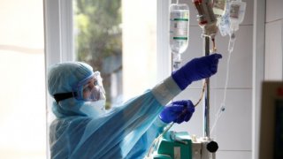 Женщин на сотню больше: ситуация с COVID-19 на Кубани