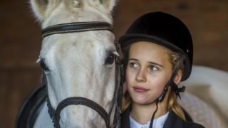 Молодых краснодарцев приглашают на занятия в конноспортивном клубе