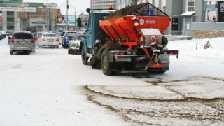 В Краснодаре введен режим повышенной готовности из-за мокрого снега и гололеда