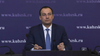 Юрий Бурлачко поздравил Вениамина Кондратьева с победой на выборах