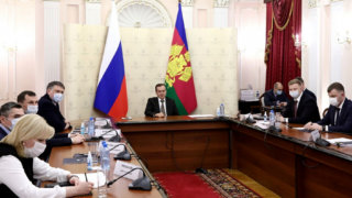 Губернатор Кубани принял участие в селекторном совещании по мерам поддержки регионов