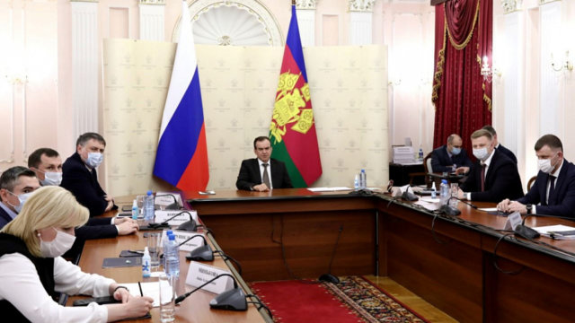 Губернатор Кубани принял участие в селекторном совещании по мерам поддержки регионов
