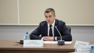 Александр Руппель провел заседание рабочей группы по развитию мебельной и деревообрабатывающей промышленности