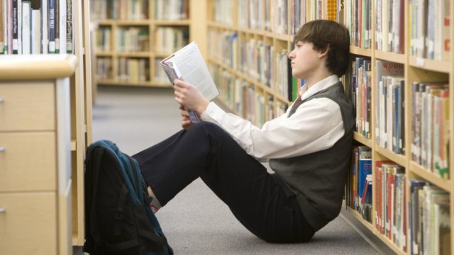 В Общественной палате Краснодара предложили включить раздел о кубанских литераторах в школьную программу
