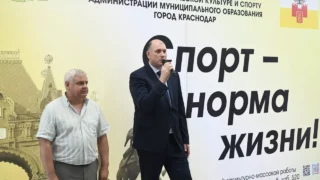 Глава Краснодара Андрей Алексеенко поздравил спортсменов и активных жителей города с днем Физкультурника