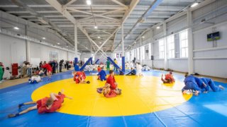 Председатель комитета ЗСК по физической культуре и спорту Александр Поголов присутствовал на открытии нового центра единоборств в Анапе