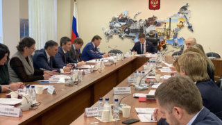 Вопрос нелегального производства алкоголя обсудили депутаты профильного комитета Госдумы РФ