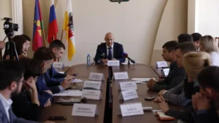 Итоги социально-экономического развития Краснодара за прошедшие 8 месяцев 2022 года обсудили в городской мэрии
