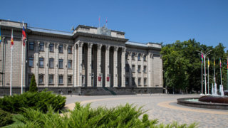 На третьей сессии ЗСК депутаты рассмотрят около 40 вопросов