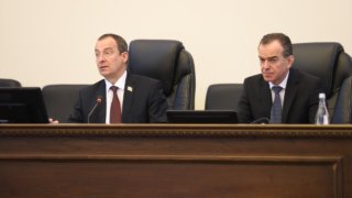В крае сохранят социальные цены на дрова и уголь