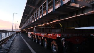 30 января с 23:00 будет ограничено движение по Крымскому мосту