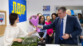 Плечом к плечу: партия ЛДПР объединяет волонтеров всей России