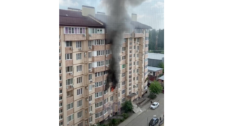 В Краснодаре загорелся дом на улице Селезнёва 