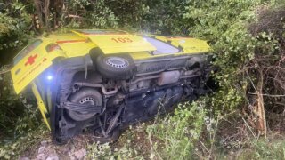 В Сочи скорая помощь, транспортирующая тяжёлого больного, попала в ДТП