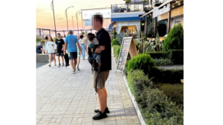 Полицейские Сочи привлекли к ответственности мужчину, устроившего фотосессии с обезьянами