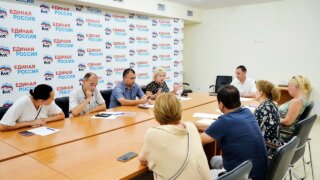 Депутат ЗСК Виктор Тепляков провёл первый приём граждан с новым ТОС «Солнечный»
