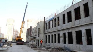 Мэр Краснодара недоволен ходом строительства школы на 825 мест