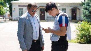Депутат ЗСК оказал благотворительную помощь детям из ЛНР