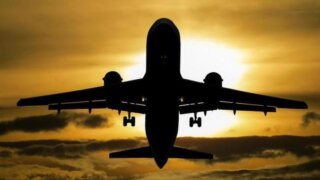 Эксперты рассказали, сколько стоят авиаперелеты зимой в разные страны