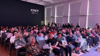Депутат ЗСК Николай Лобачев поздравил матерей Краснодара
