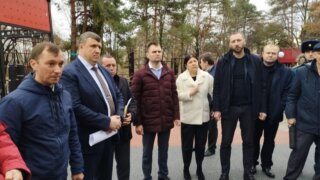 При поддержке депутата гордумы Дмитрия Инаятова в парке Краснодара установили инклюзивную площадку