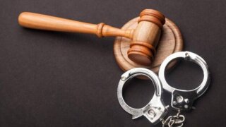 В Краснодаре лжегадалка нагадала себе на тюремный срок