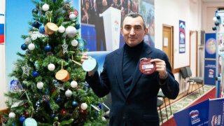 Кубанский парламентарий Юнанов исполнил желание юного спортсмена из Краснодара