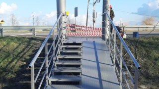 В Краснодаре, благодаря депутату гордумы, привели в порядок ступени перед остановкой