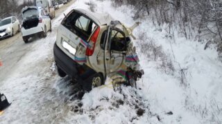 В автокатастрофе с участием КамАЗа на Кубани один человек погиб и трое ранены
