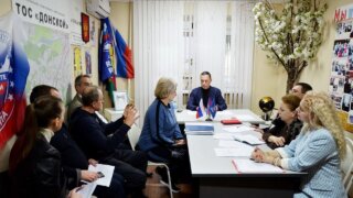 Жители многоквартирного дома в Сочи пожаловались депутату Теплякову на некачественный капремонт