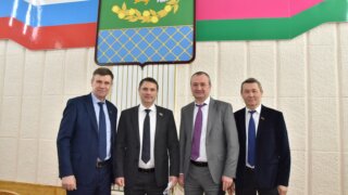 Проблемы жителей Славянска-на-Кубани успешно решаются совместно с администрацией – депутат ЗСК Денис Выпринцев