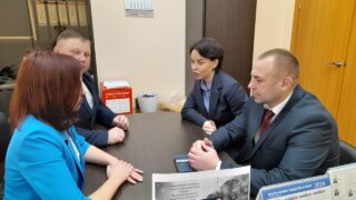 Реализацию проектов в Кавказском районе депутат ЗСК Очкаласова обсудила с заместителями главы муниципалитета