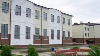 На избирательном участке Краснодара девочка 13 лет подожгла скатерть