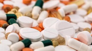 Прокуроры в Сочи обнаружили в аптеке запрещенный к продаже препарат