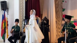 Молодежь на патриотическом фестивале знакомилась с искусством народов, проживающих на Кубани