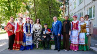 Галина Головченко поздравила ветеранов с Днем Победы