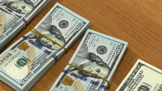 Почти 2,5 млн рублей в доход государства конфисковали в Сочи у контрабандистки