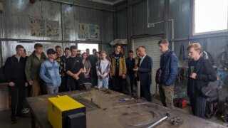 Депутат ЗСК Косяников показал студентам работу кубанского предприятия