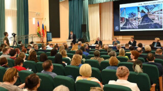 Вера Галушко назвала обоснованными требования жителей Молодежного микрорайона